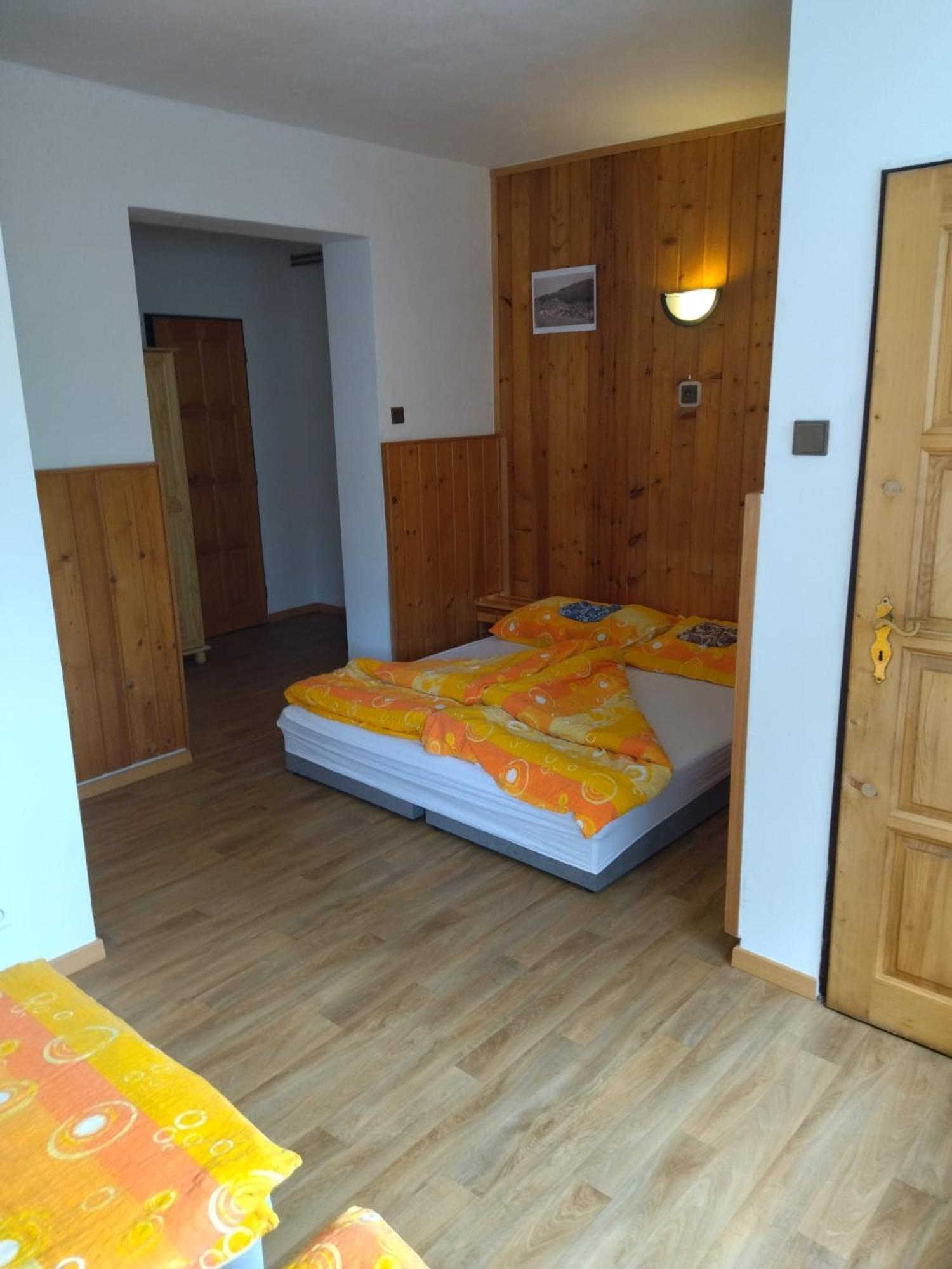 Apartman Kral อัลเบรชติเซ วี ยิแซร์สกี ฮอรา ภายนอก รูปภาพ