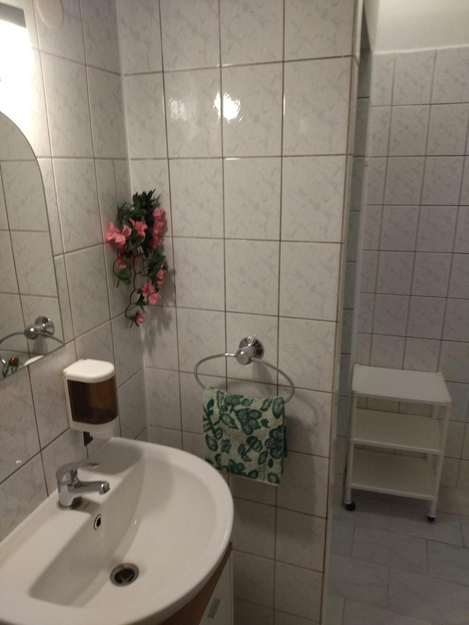 Apartman Kral อัลเบรชติเซ วี ยิแซร์สกี ฮอรา ภายนอก รูปภาพ