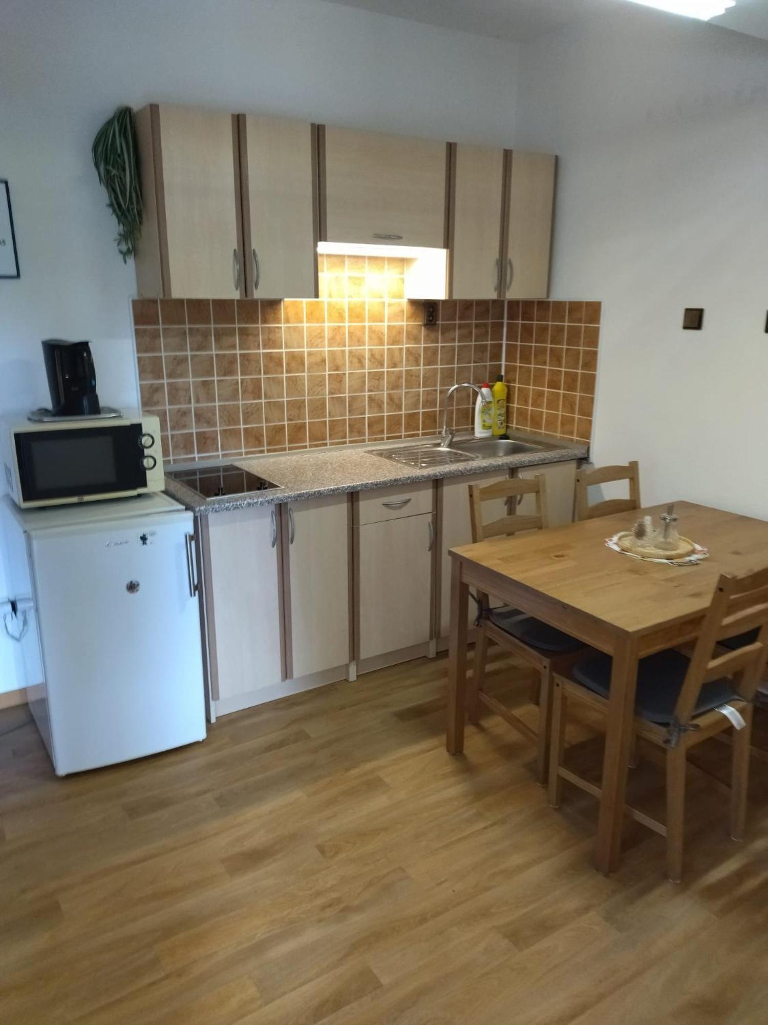 Apartman Kral อัลเบรชติเซ วี ยิแซร์สกี ฮอรา ภายนอก รูปภาพ